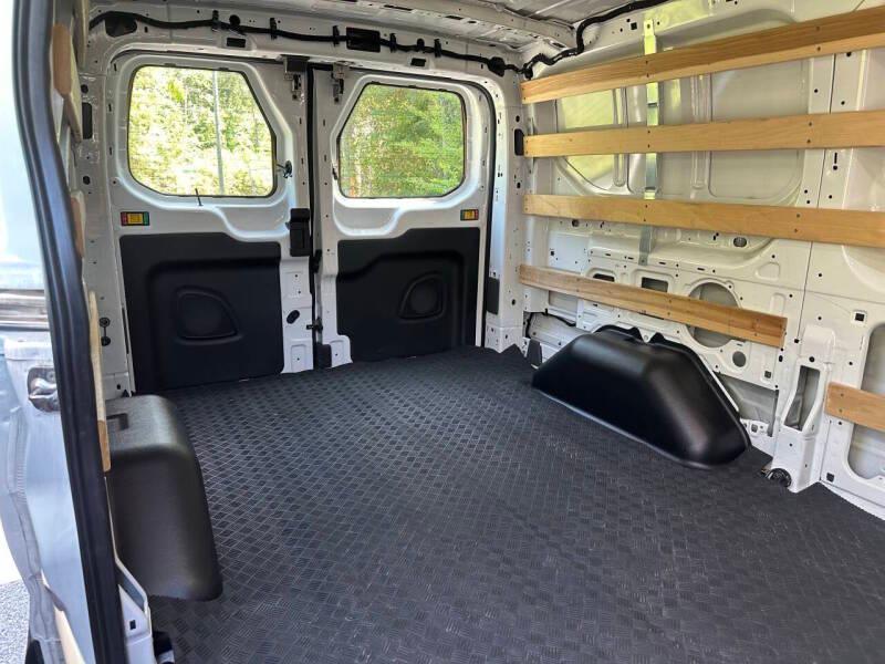 Ford Transit 250 Van 2025