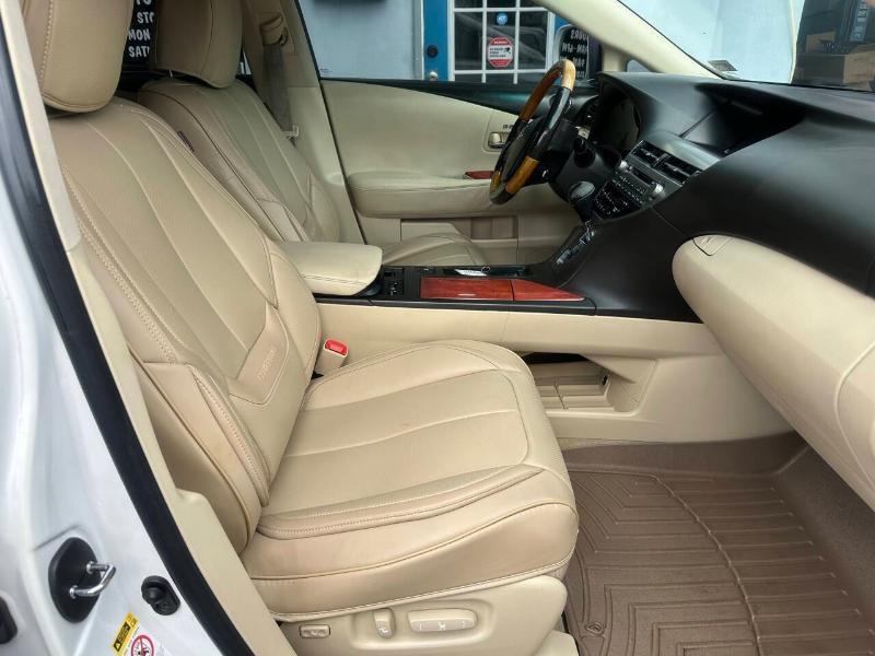 Lexus RX 350 FWD 2011