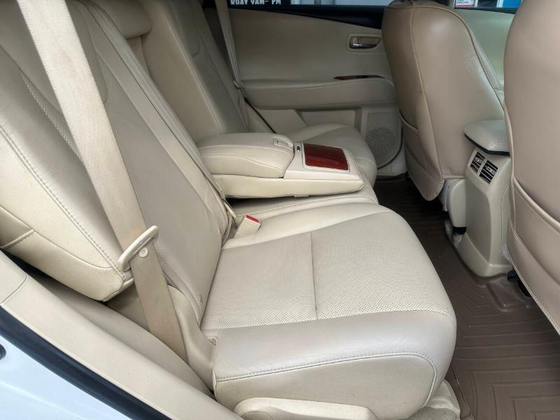 Lexus RX 350 FWD 2011