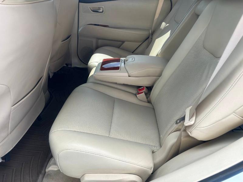 Lexus RX 350 FWD 2011