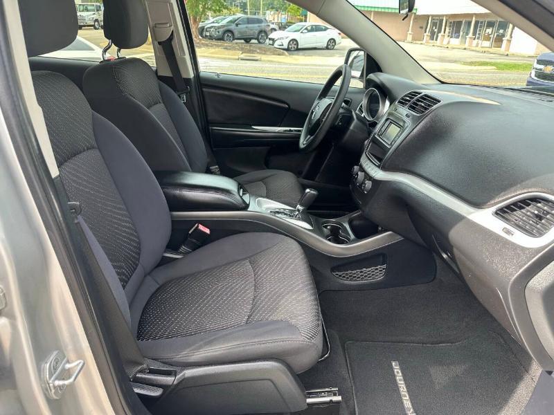 Dodge Journey SXT AWD 2012