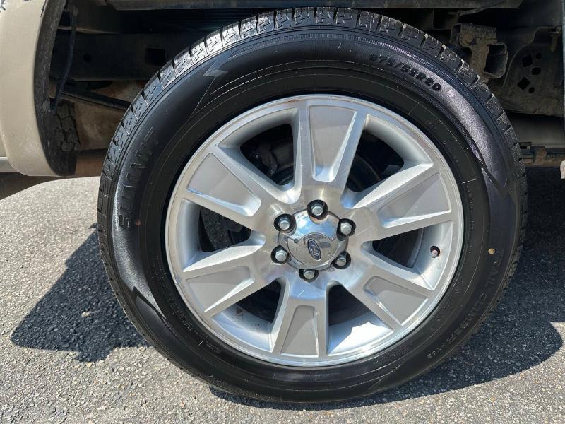 Ford F-150 4WD SuperCrew 145" Lariat 2013