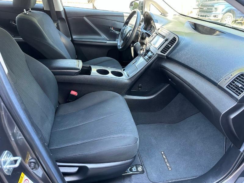 Toyota Venza LE I4 AWD 2014