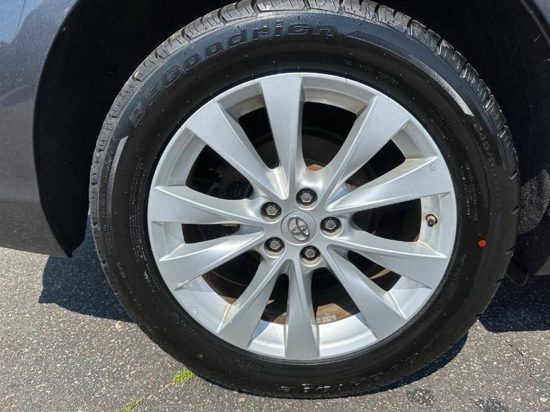 Toyota Venza LE I4 AWD 2014