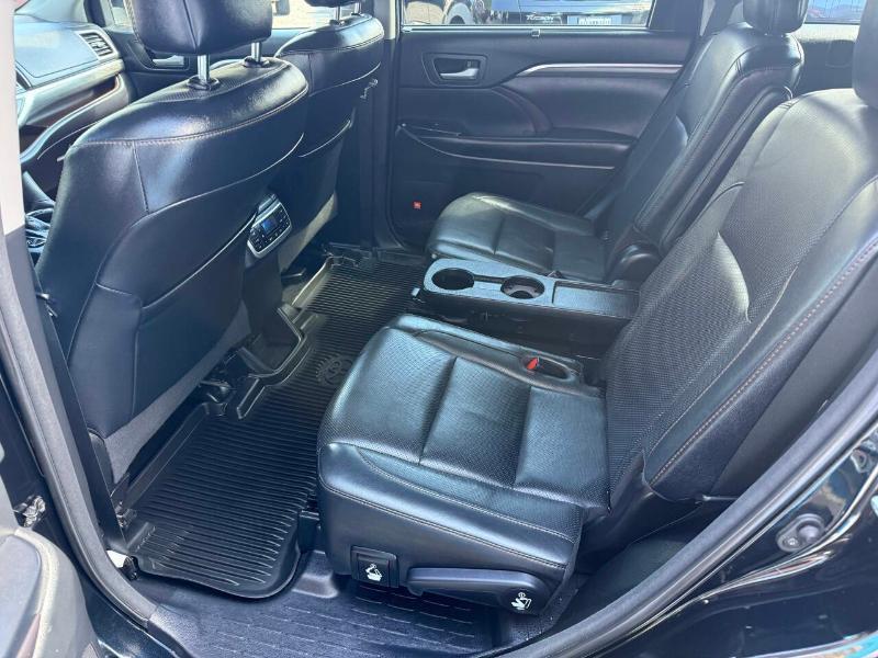 Toyota Highlander Limited Platinum AWD V6 2017