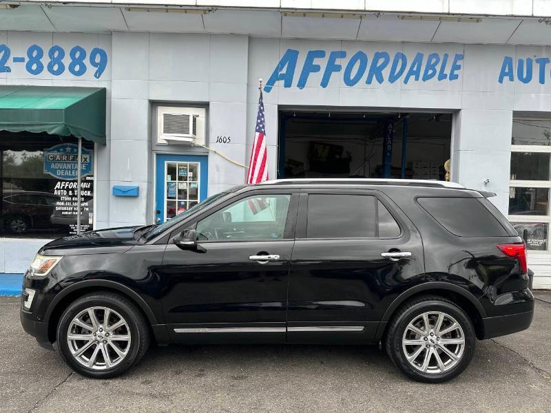 Ford Explorer Limited 4WD 2017
