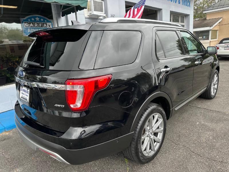 Ford Explorer Limited 4WD 2017