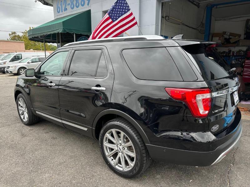 Ford Explorer Limited 4WD 2017