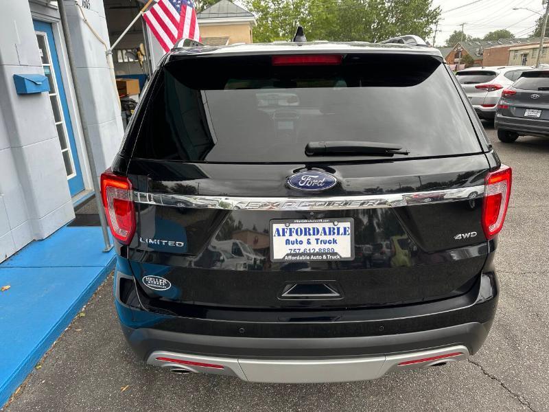 Ford Explorer Limited 4WD 2017