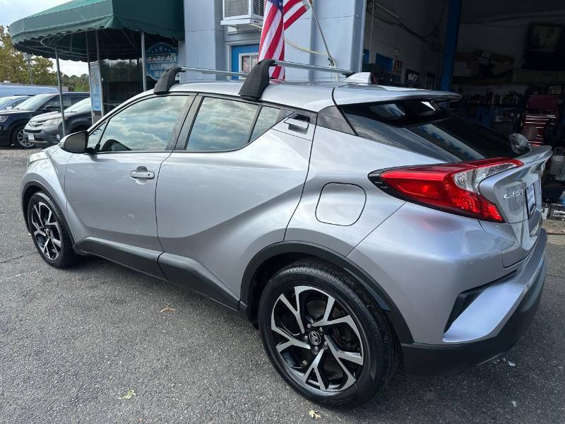 Toyota C-HR XLE 4D SUV 2019