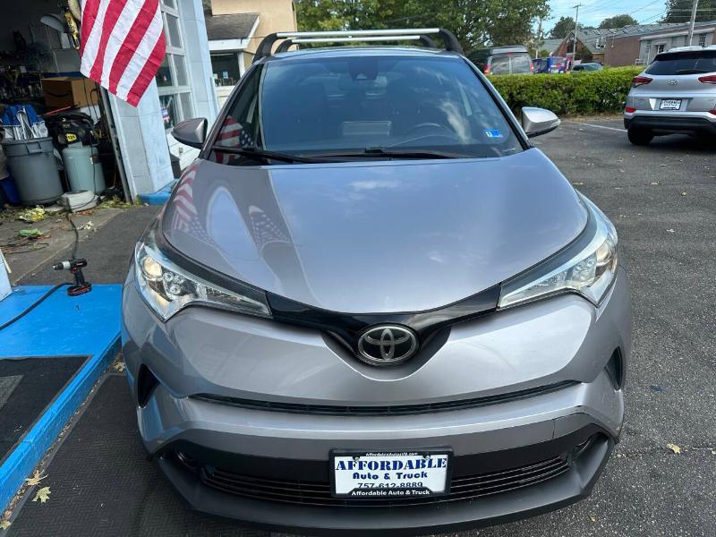 Toyota C-HR XLE 4D SUV 2019