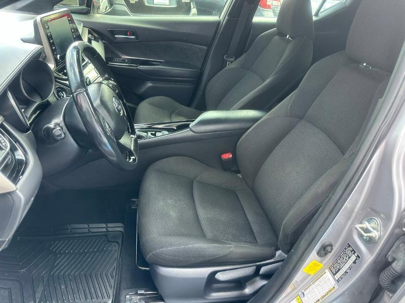 Toyota C-HR XLE 4D SUV 2019