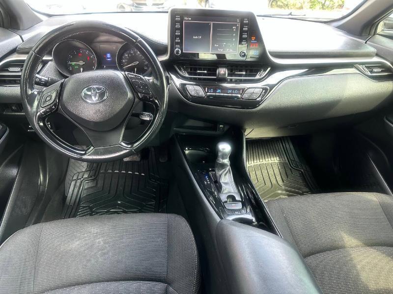 Toyota C-HR XLE 4D SUV 2019