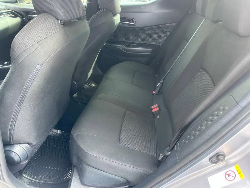 Toyota C-HR XLE 4D SUV 2019