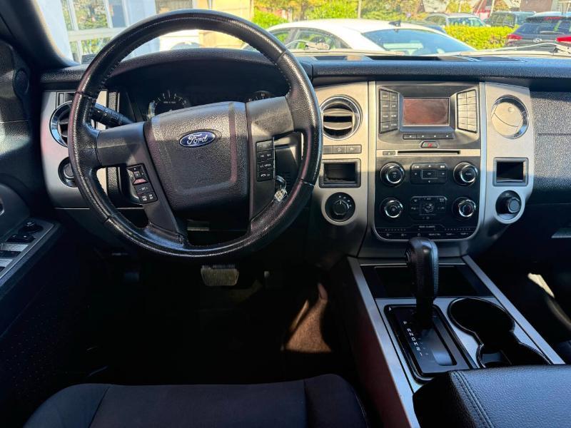 Ford Expedition EL XLT 4WD 2017