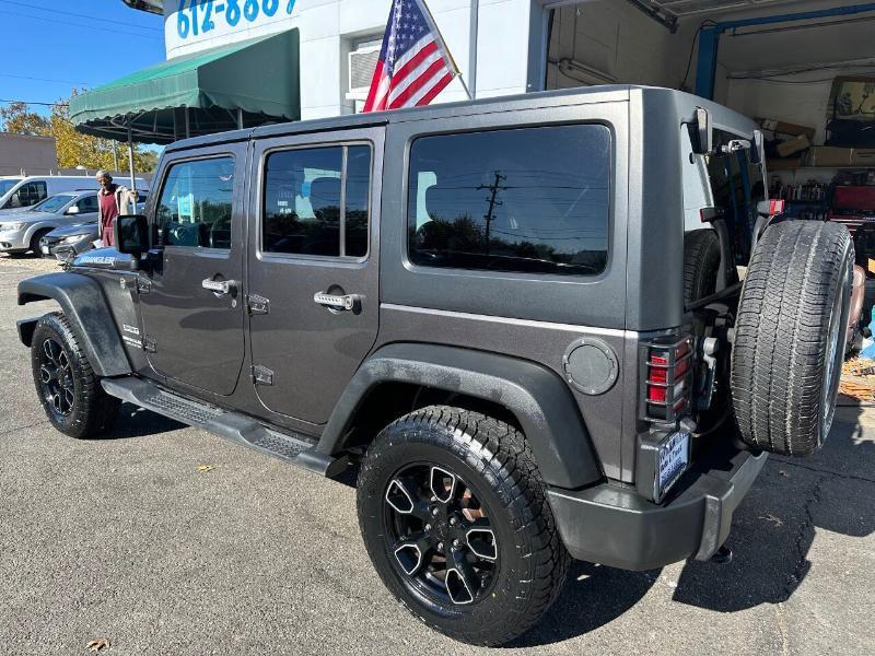 Jeep Wrangler Unlimited Sport 4WD 2017