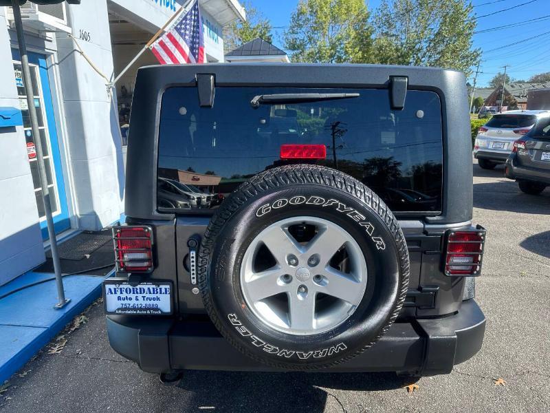 Jeep Wrangler Unlimited Sport 4WD 2017