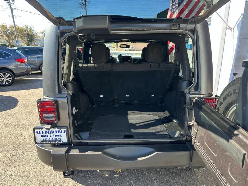 Jeep Wrangler Unlimited Sport 4WD 2017