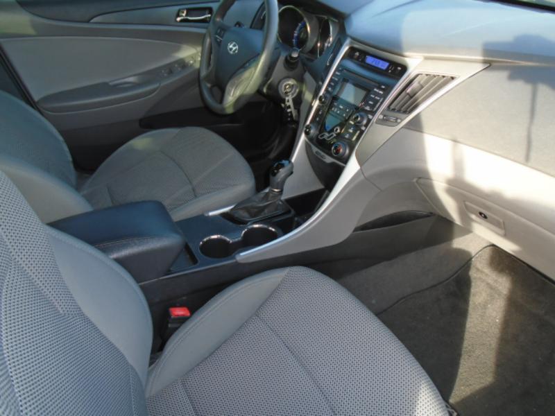 Hyundai Sonata GLS 2012