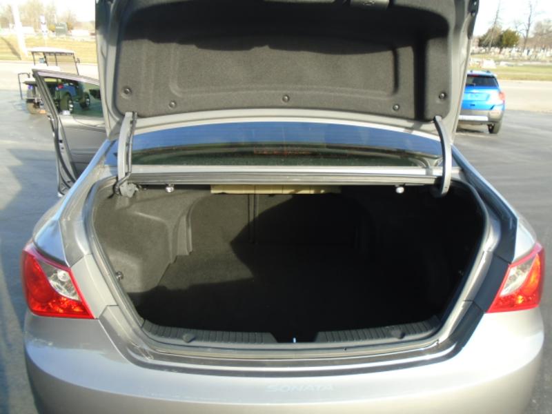 Hyundai Sonata GLS 2012