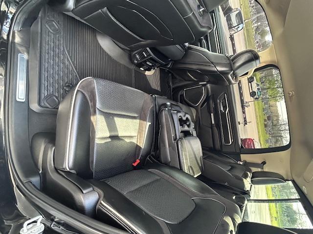 RAM 1500 Laramie Crew Cab 4WD 2019