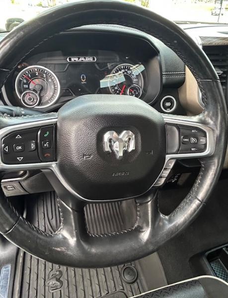 RAM 1500 Laramie Crew Cab 4WD 2019