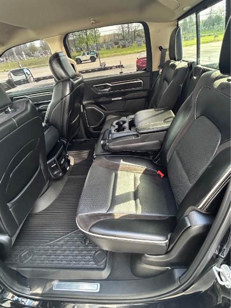 RAM 1500 Laramie Crew Cab SWB 4WD 2019