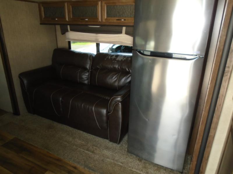 Cruiser RV Radiance  2017