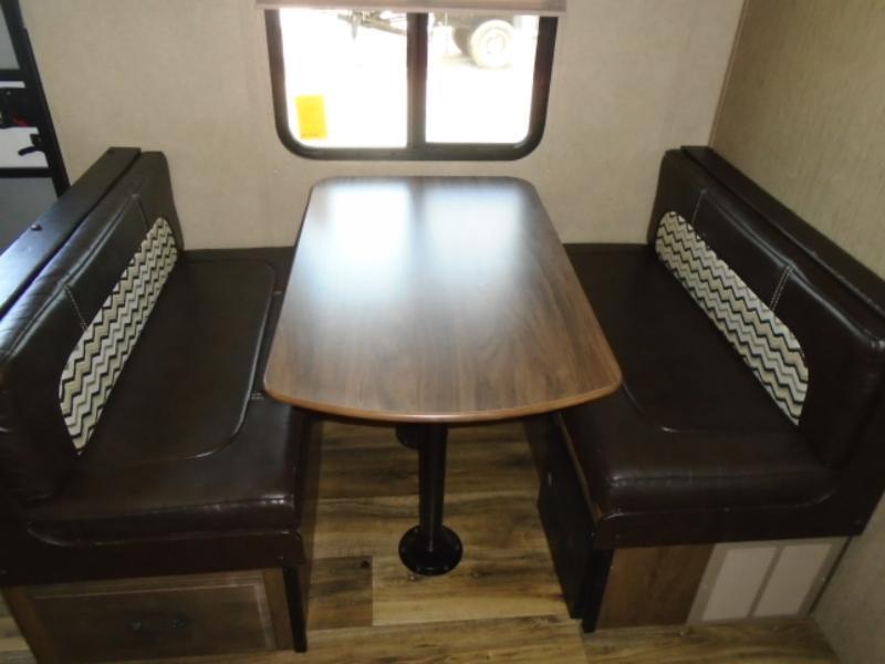 Cruiser RV Radiance  2017