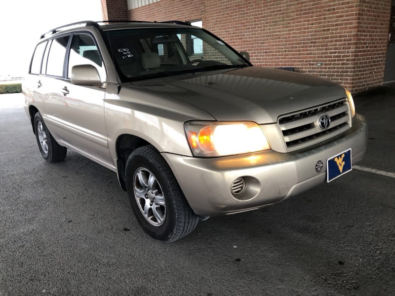 2005 Toyota Highlander V6 2WD with 3rd-Row Seat