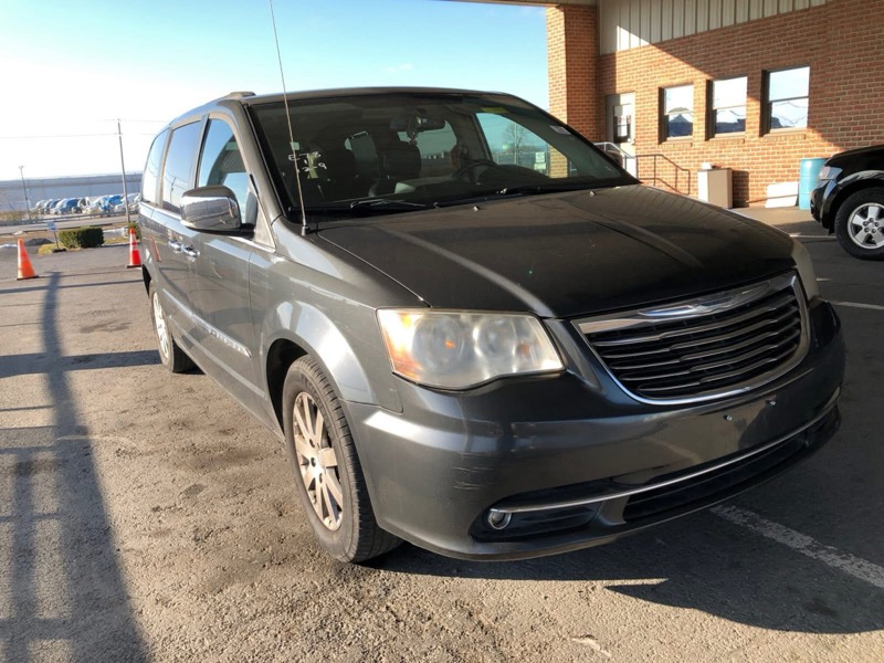 2011 Chrysler Town & Country Touring-L