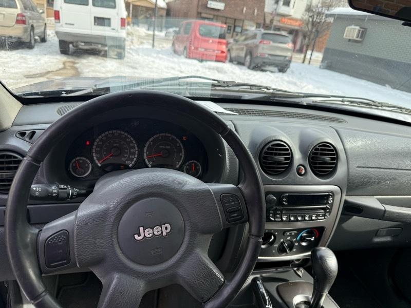 Jeep Liberty Renegade 4WD 2005