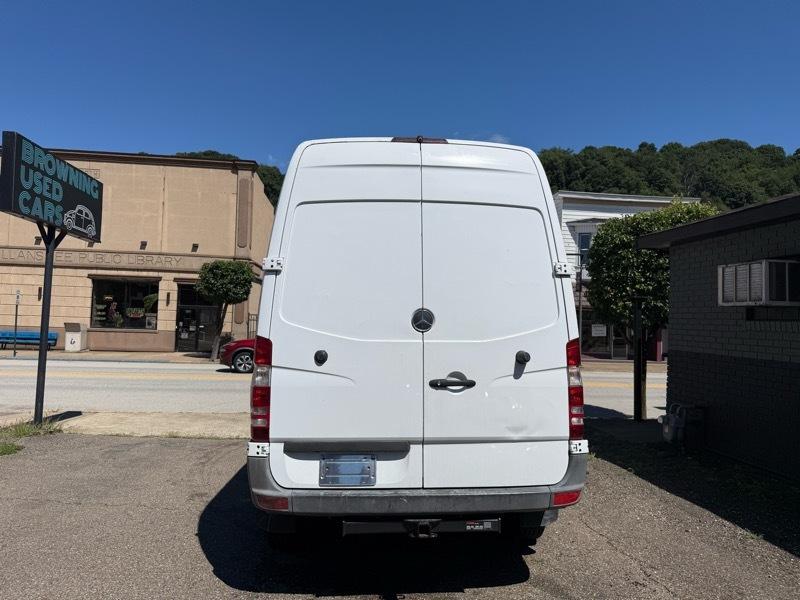 Mercedes-Benz Sprinter 2500 High Roof 144-in. WB 2012