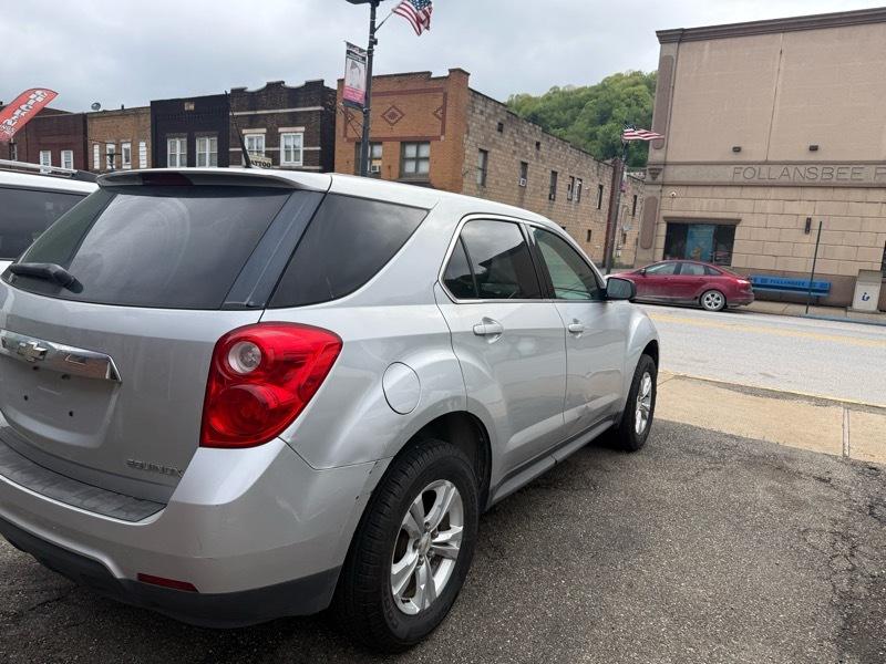 Chevrolet Equinox LS 2WD 2011