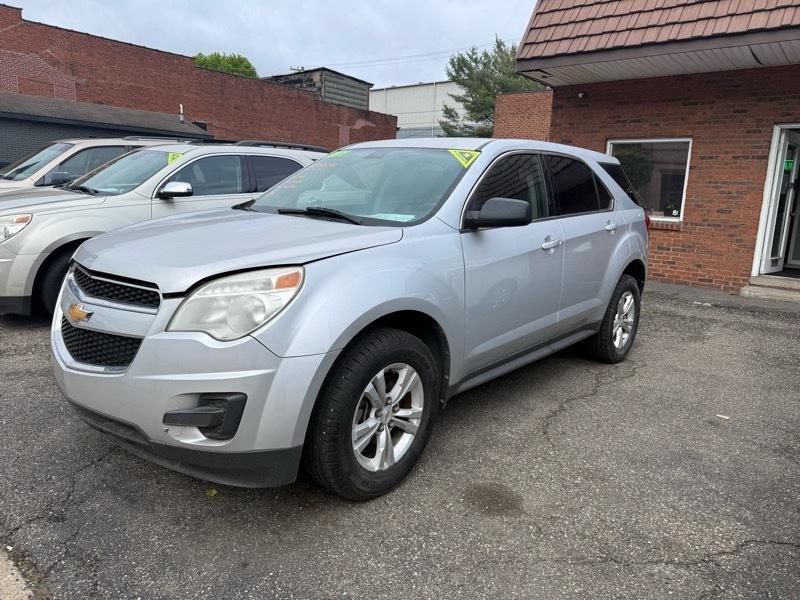 Chevrolet Equinox LS 2WD 2011