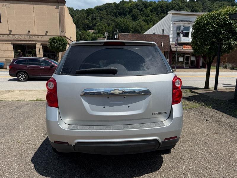 Chevrolet Equinox LS 2WD 2011