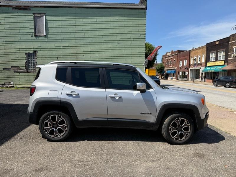 Jeep Renegade Limited 4D SUV 4WD 2015