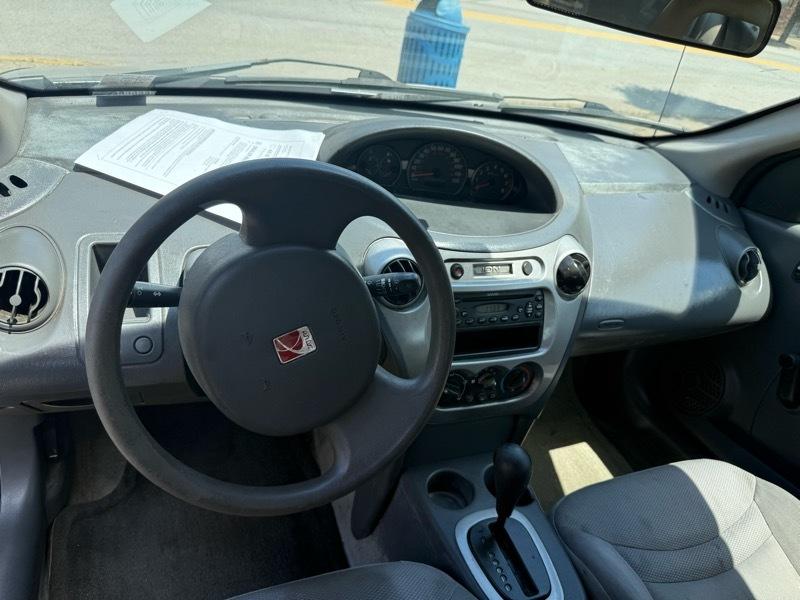 Saturn ION Sedan 2 2004