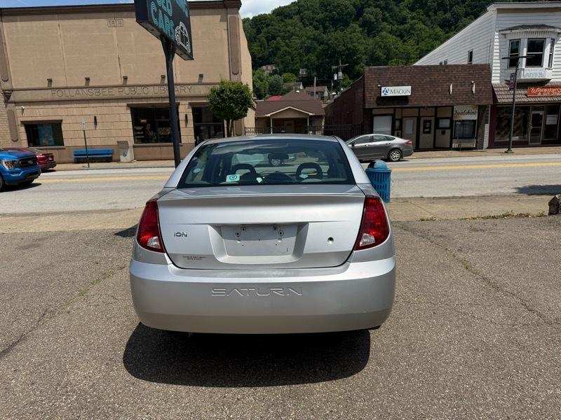 Saturn ION Sedan 2 2004