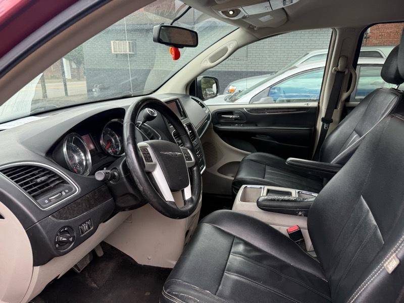 Chrysler Town & Country Touring 2014