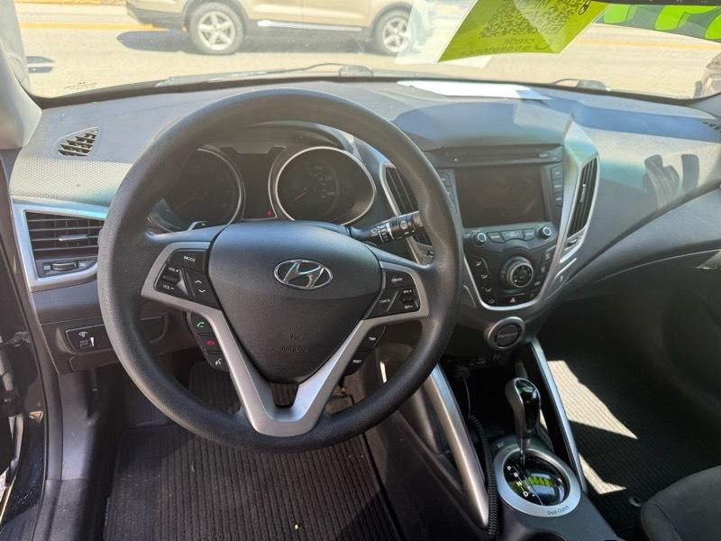 Hyundai Veloster Base 2014