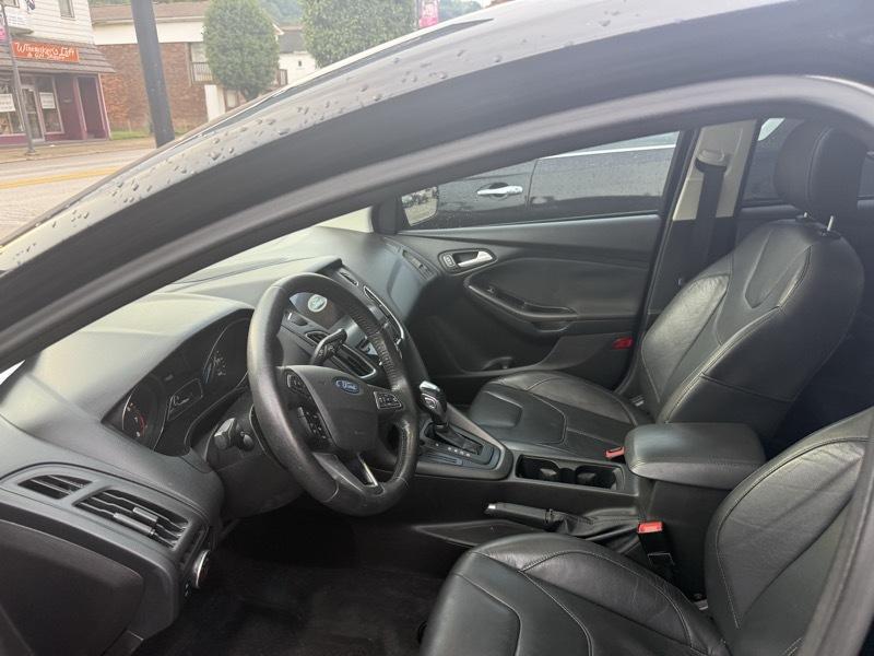 Ford Focus SE Sedan 2016