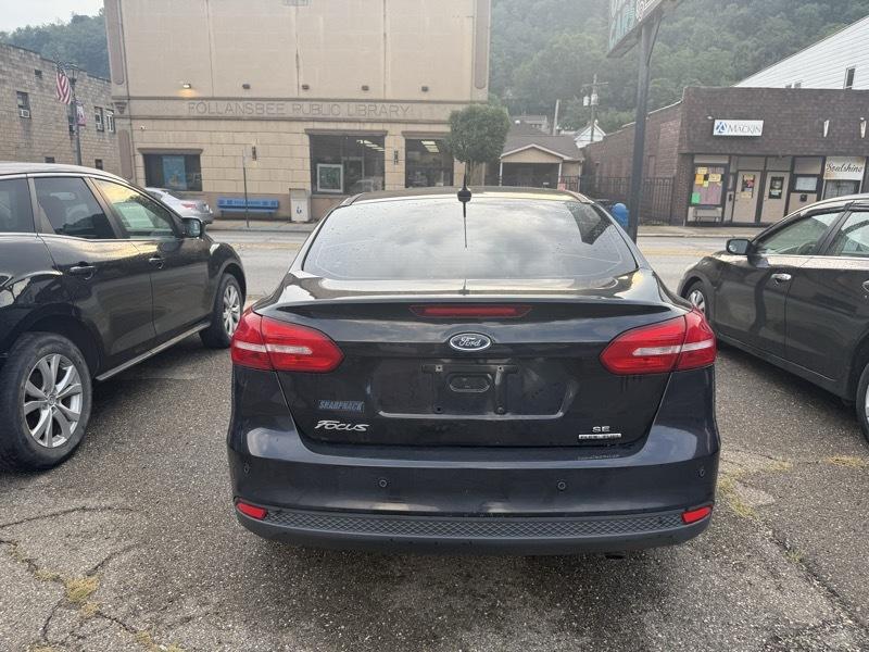 Ford Focus SE Sedan 2016