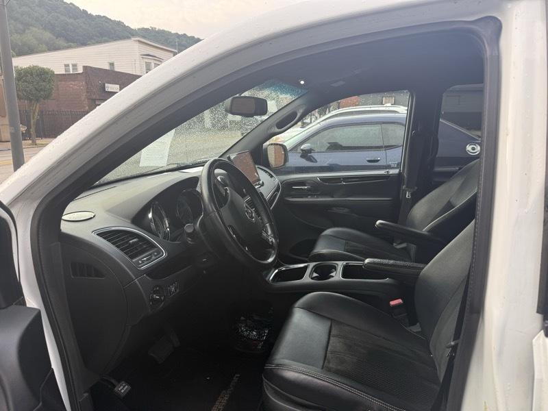 Dodge Grand Caravan SXT 2014