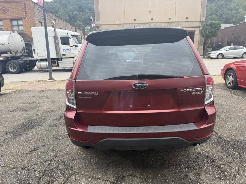 Subaru Forester 2.5X 2010