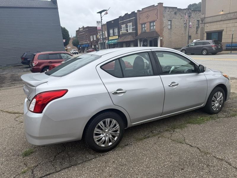 Nissan Versa 1.6 S 5M 2017