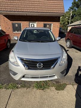 2017 Nissan Versa 1.6 S 5M