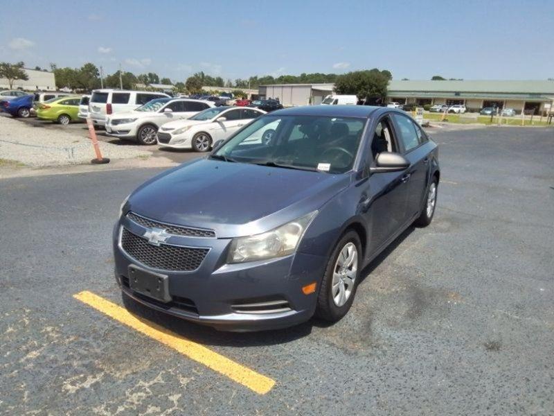 2013 Chevrolet Cruze LS Auto