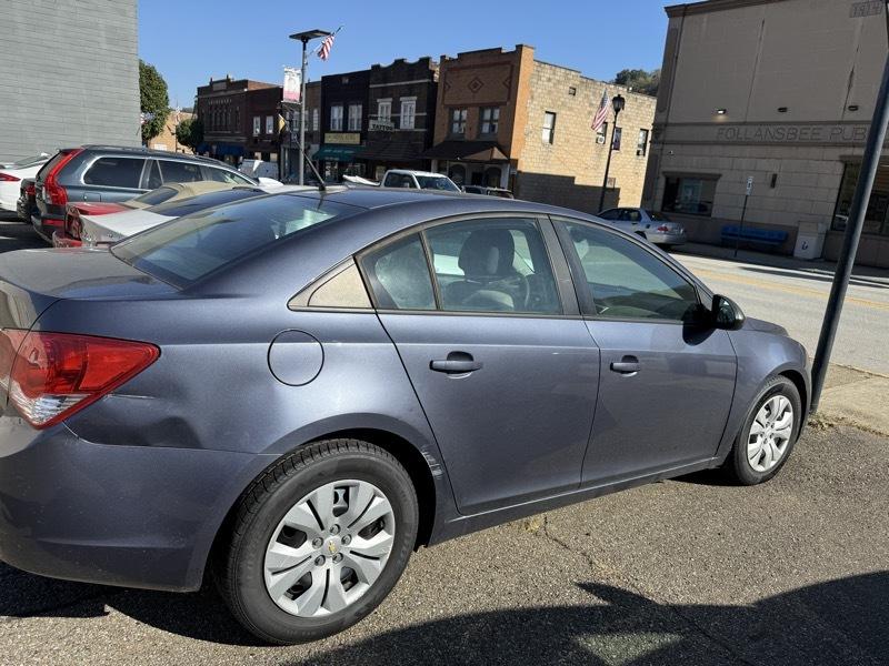 Chevrolet Cruze LS Auto 2013