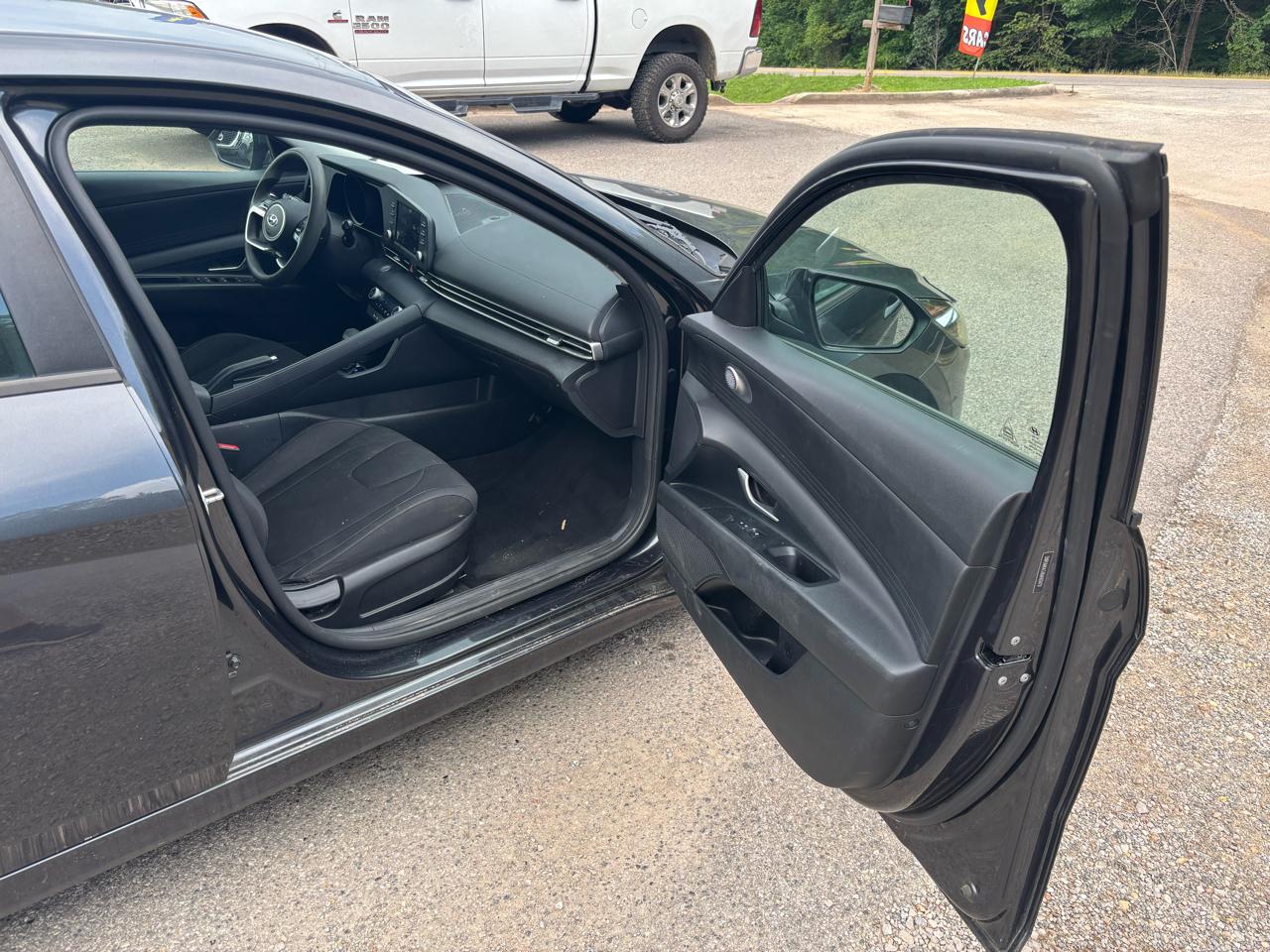 Hyundai Elantra SEL 2021